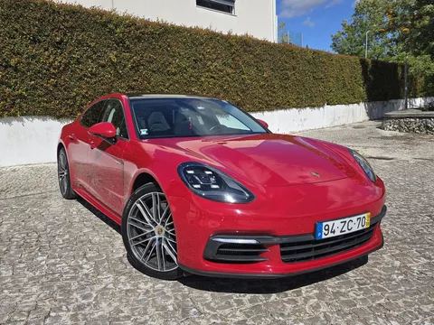 Porsche Panamera 4 E-Hybrid