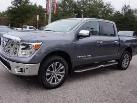 NISSAN Titan 5.6L V8 4WD SL