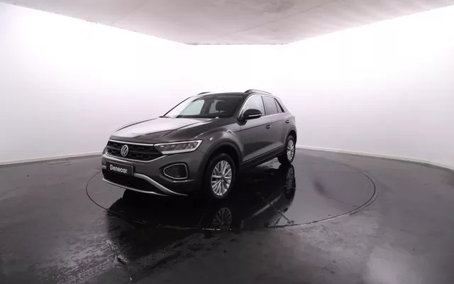 Volkswagen T-Roc 1.0 TSI Life 110cv / Vidros Escurecidos / LED / JLL