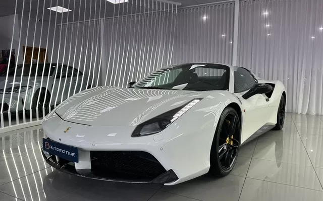 FERRARI 488 Spider DCT