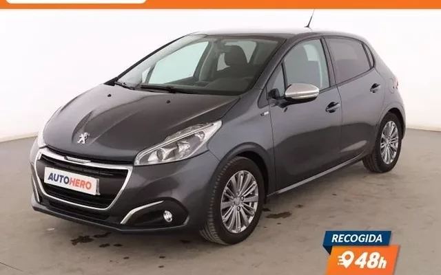 PEUGEOT 208 208 1.2 PureTech Style 82