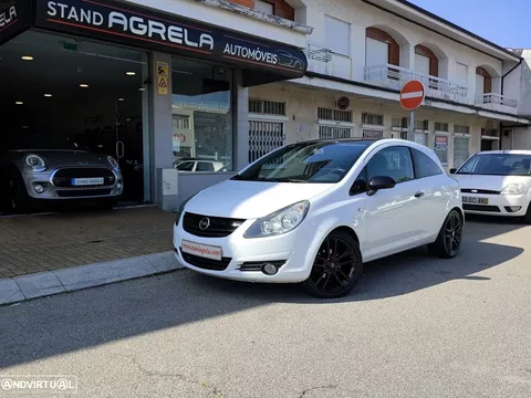 Opel Corsa 1.2 Black Edition
