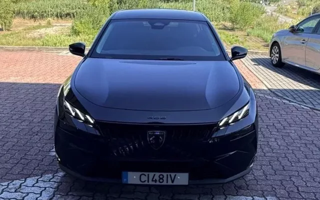 Peugeot 408
