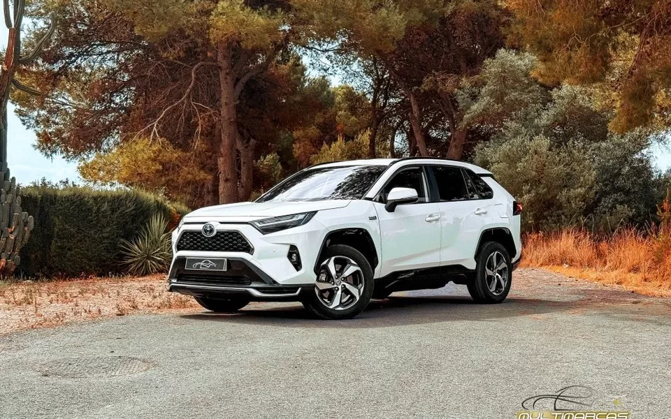 TOYOTA RAV-4 RAV-4 2.5 Plug-in hybrid 4WD Advance