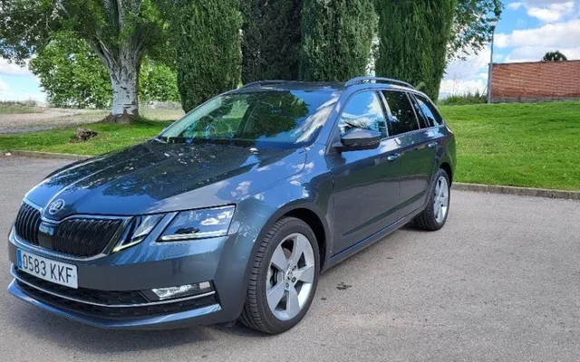 SKODA Octavia Octavia Combi 2.0TDI CR Style