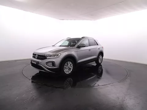 Volkswagen T-Roc 1.0 TSI Life 110cv / Vidros Escurecidos / LED / JLL