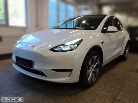 Tesla Model Y Long Range Dual Motor AWD