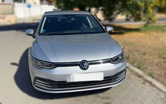 VOLKSWAGEN Golf 1.0 eTSI Life DSG 81kW