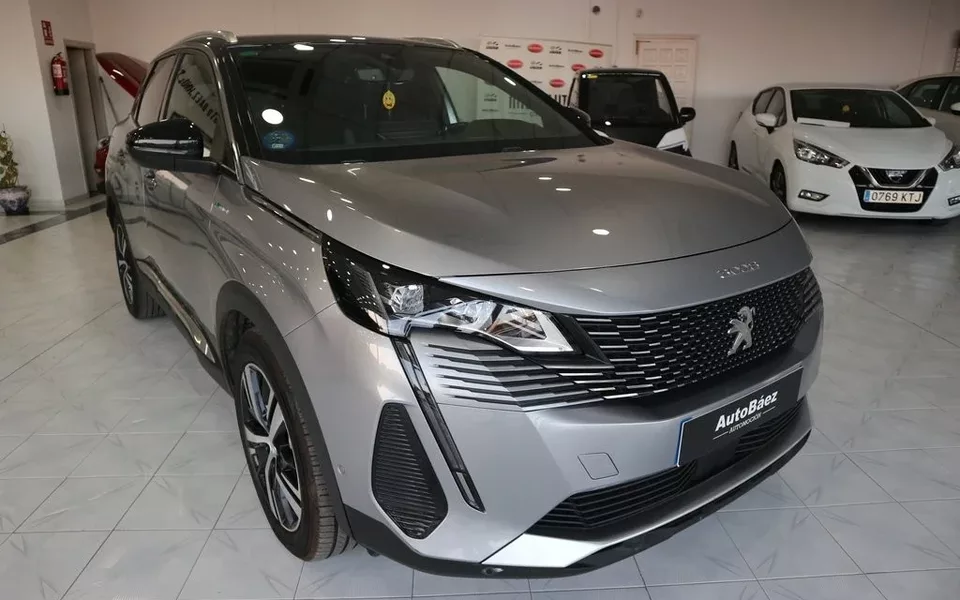 PEUGEOT 3008 300 e-EAT8 GT
