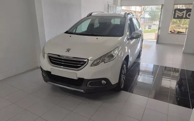 Peugeot 2008 1.2 PureTech Style