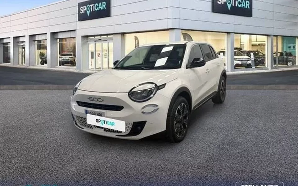FIAT 600 MHEV 1.2 74kW (100CV) DDCT La prima