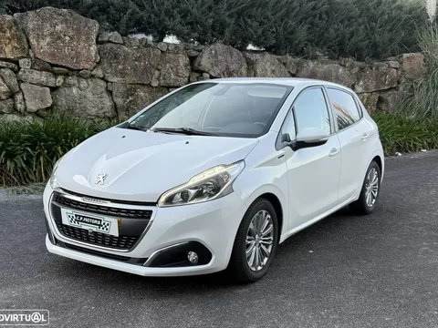 Peugeot 208 1.5 BlueHDi Signature