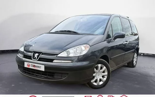 PEUGEOT 807 807 2.2HDI FAP ST
