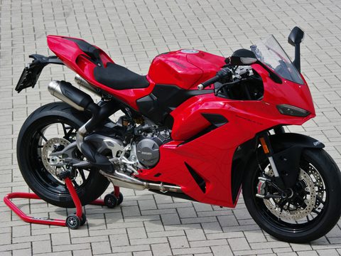 Ducati Panigale V2