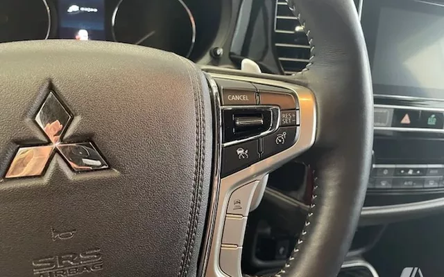 MITSUBISHI Outlander Outlander PHEV Kaiteki 4WD