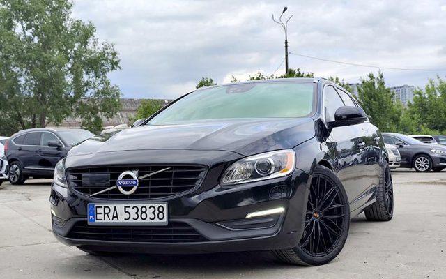 Volvo V60 2015