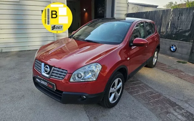 NISSAN Qashqai Q+2 2.0dCi Tekna 4x2