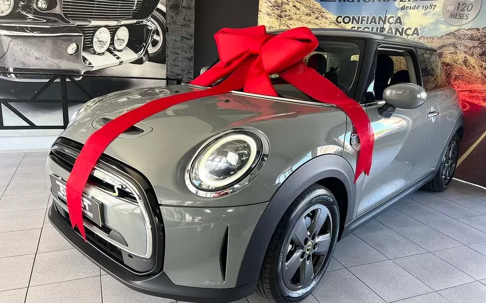 MINI 3 Portas Cooper SE Classic
