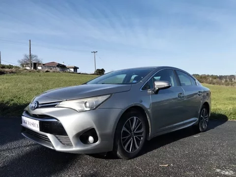 TOYOTA Avensis Avensis 150D Executive