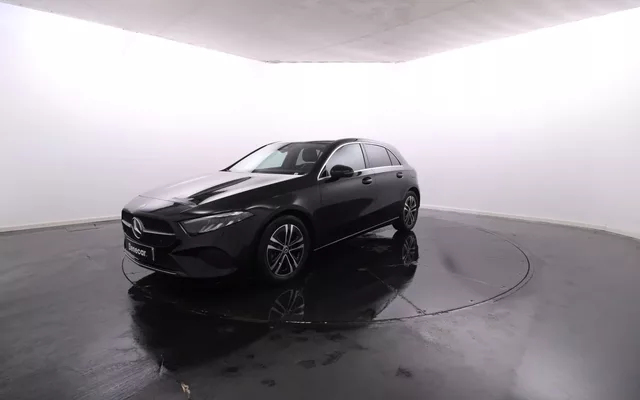 Mercedes-Benz Classe A - 200 d Progressive Advanced Cx. Aut. / Vidros Escurecidos