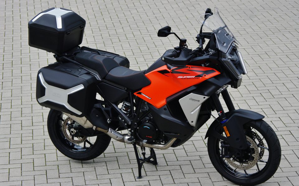 KTM 1390 Super Adventure S EVO