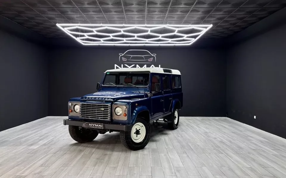 LAND-ROVER Defender 110 2.5TD5 SW SE