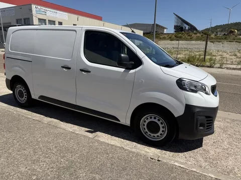 PEUGEOT Traveller M1 Traveller 2.0BlueHDI Allure Standard 145