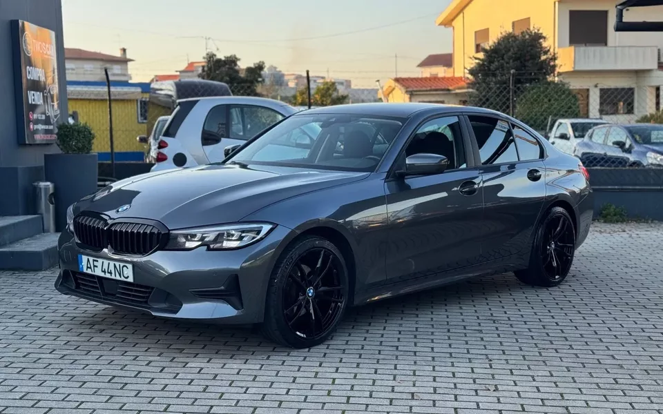 BMW 320 d Auto