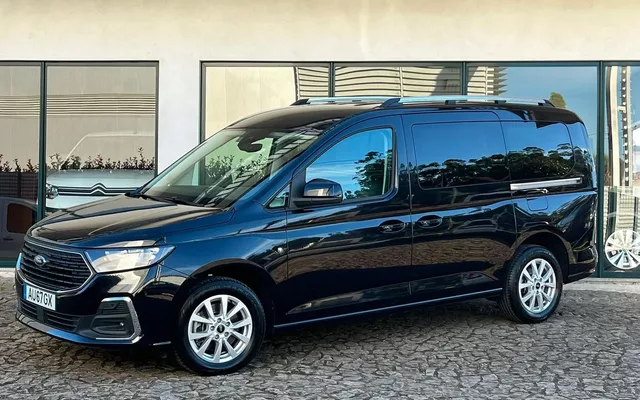 Ford Tourneo Connect Grand 2.0 TDCi Titanium