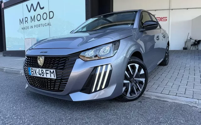 Peugeot 208