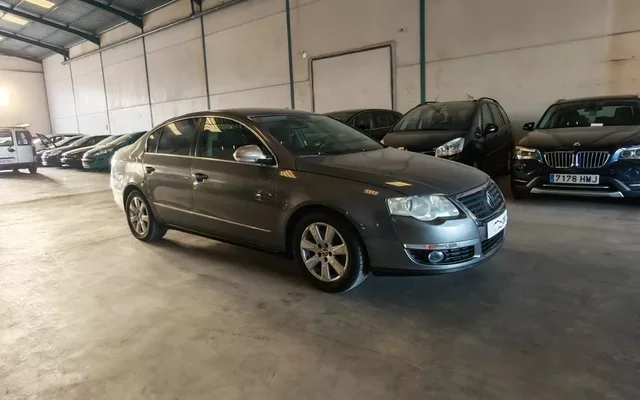 VOLKSWAGEN Passat Passat 2.0TDI Sportline