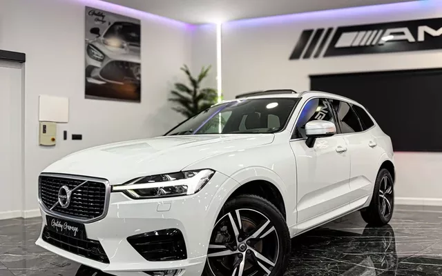 VOLVO XC60 XC60 D5 R-Design Premium Edition AWD Aut.