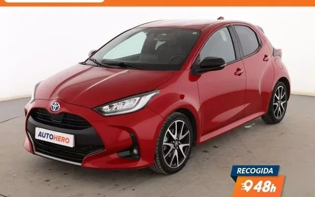 TOYOTA Yaris 1.5 Hybrid Style