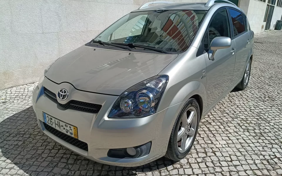 Toyota Corolla Verso 2.2 D-4D Sol