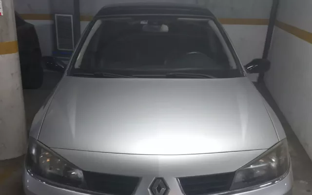 Renault Laguna 2.2 dCi Initiale Auto.