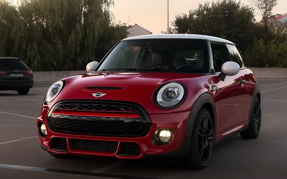 MINI 3 Portas Cooper S Auto Desportiva