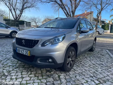 Peugeot 2008 1.2 PureTech Style