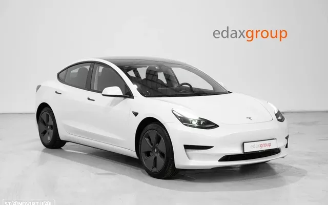 Tesla Model 3 Standard RWD