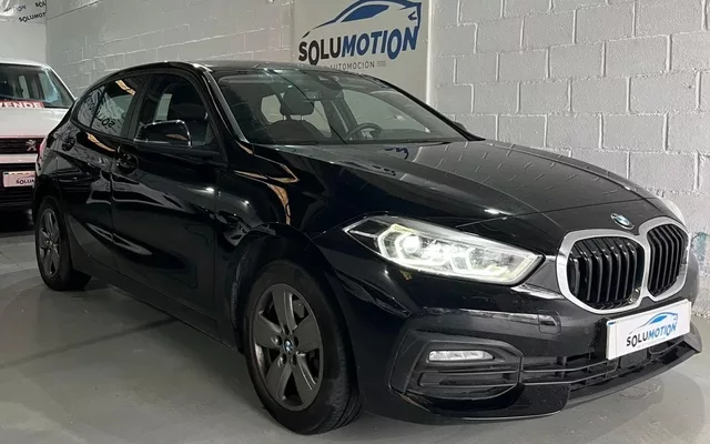 BMW Serie 1 116dA Business Corporate - 20990€ en San fernando