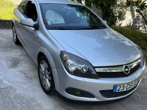 Opel Astra GTC 1.7 CDTI