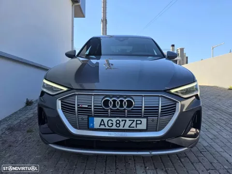 Audi e-tron 55 quattro S line