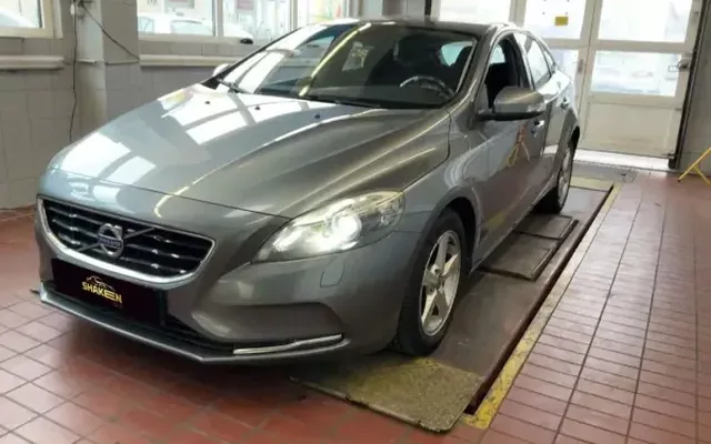 Volvo V40 2015 D2 Kinetic