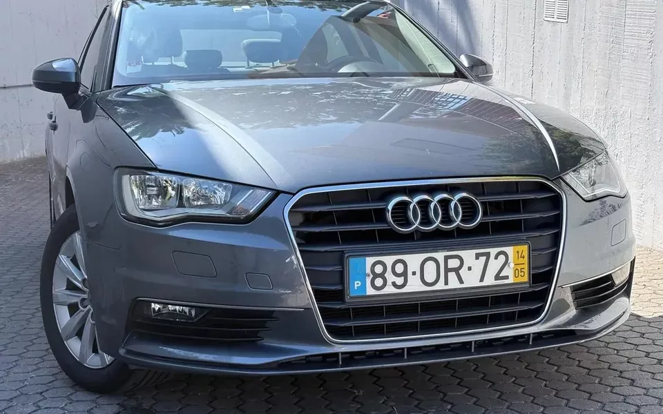 Audi A3 Limousine 1.6 TDI Attraction