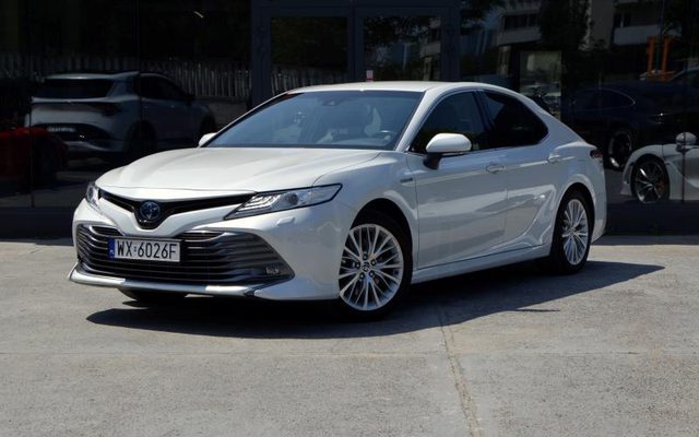 Toyota CAMRY 2020