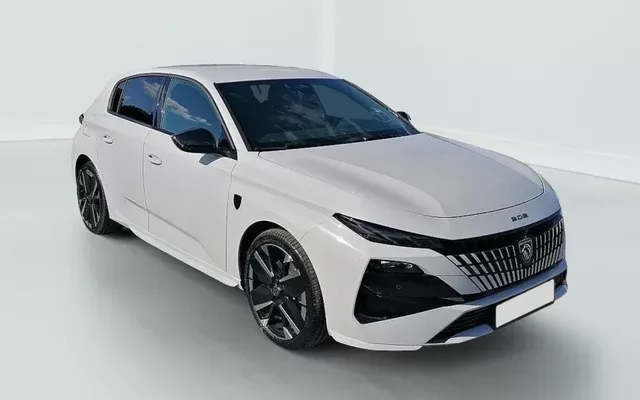 Peugeot 308 Hybrid 145 e-DCS6 GT Zéro km immatriculé