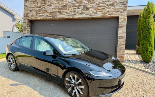 Tesla Model 3 Long Range Tração Integral Premium
