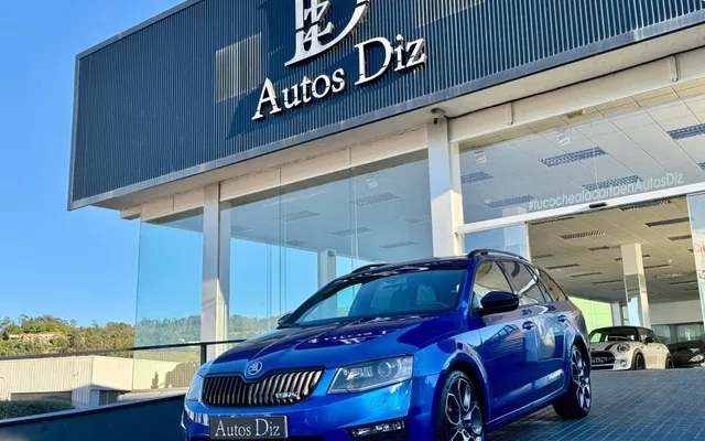 SKODA Octavia Octavia 2.0 TSI RS DSG 220