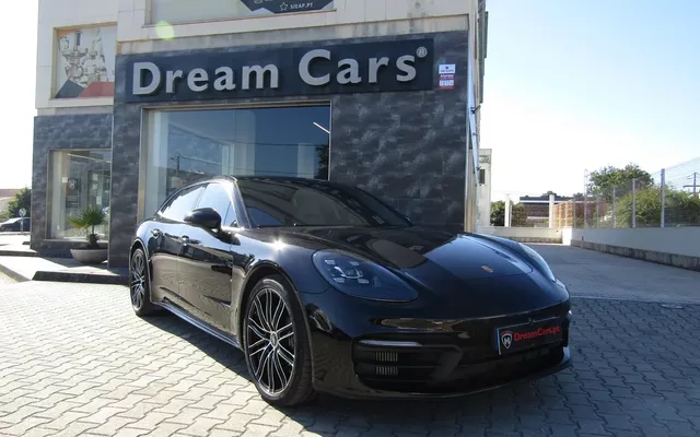 Porsche Panamera Sport Turismo 4 E-Hybrid