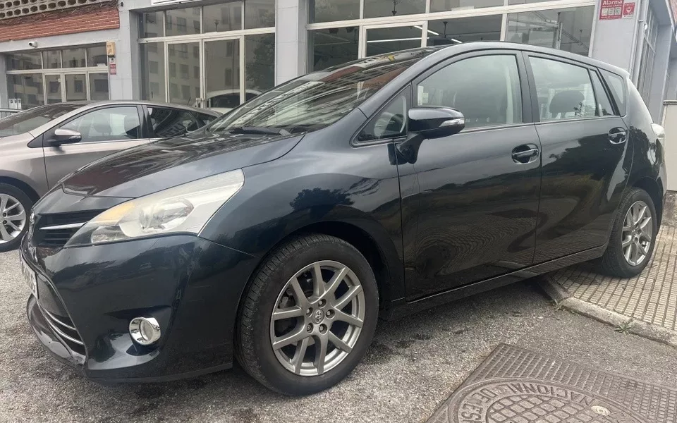TOYOTA Verso Verso 120D Comfort 5pl.