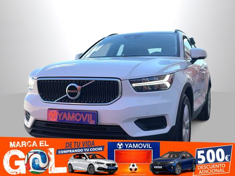 Volvo XC40 T2 Momentum Core 95 kW (129 CV)